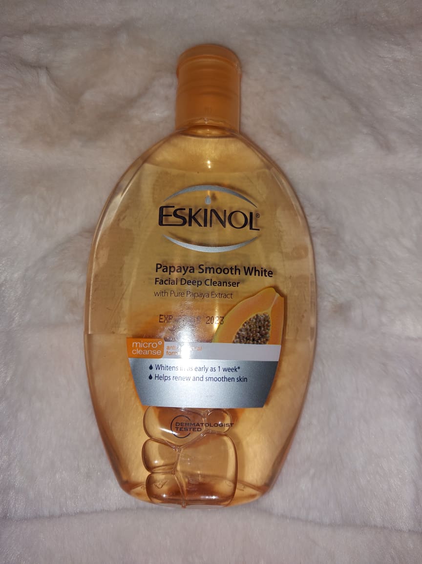 Eskinol Papaya Smooth White, Facial Deep Cleanser 225ml